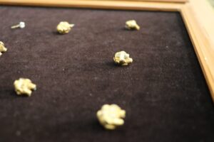 Уникальные золотые изделия с древнего Культобе переданы в музей-заповедник «Азрет Султан» 4 Культобе