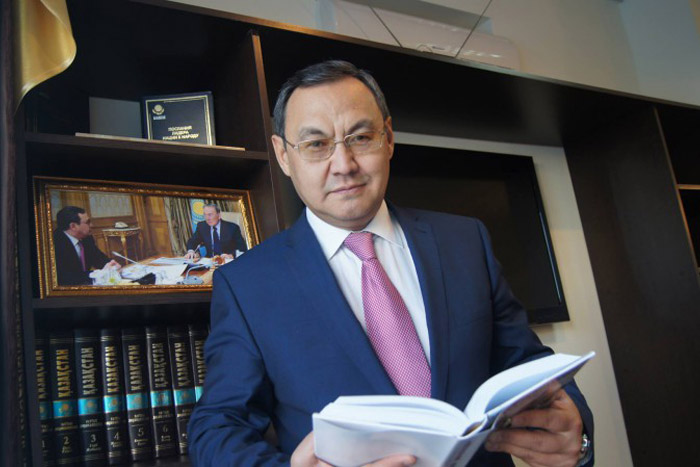 Казахстан депутат