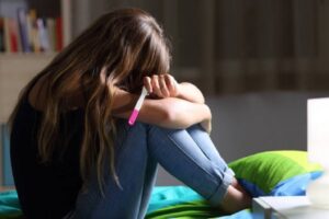 Ситуация аховая. Число беременных школьниц в Атырау возросло 4 Атырау