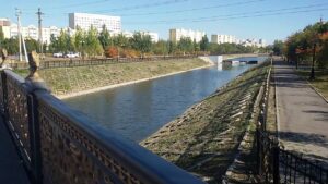 Жительница Нур-Султана хотела переплыть реку Акбулак. Ее успели спасти 17 рекаа
